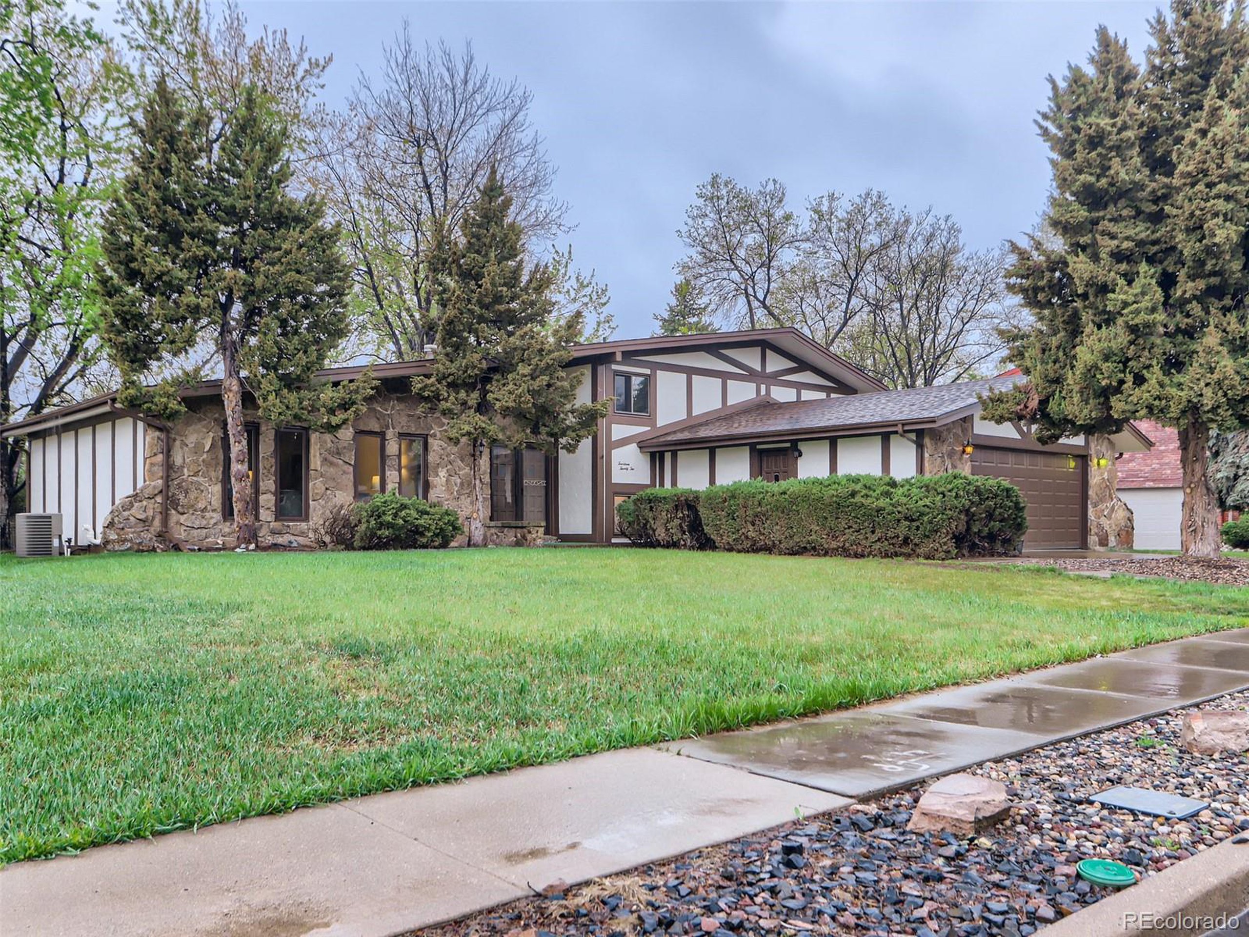 1422 Allison Dr