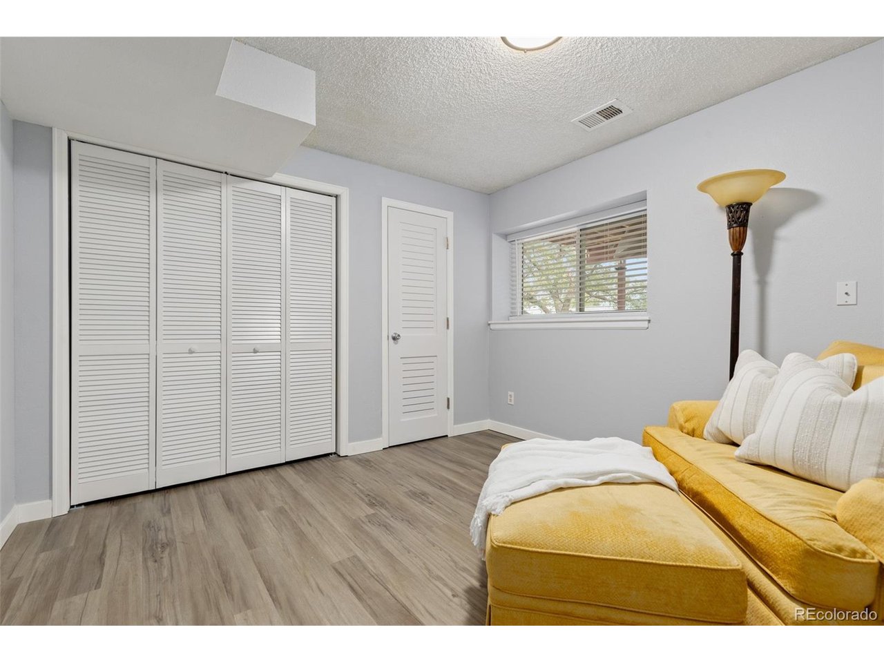 9532 Field Ct