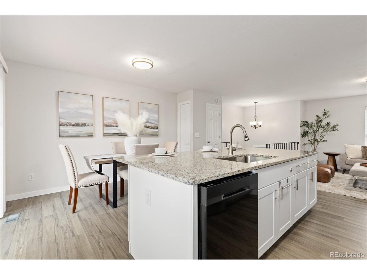 9532 Field Ct
