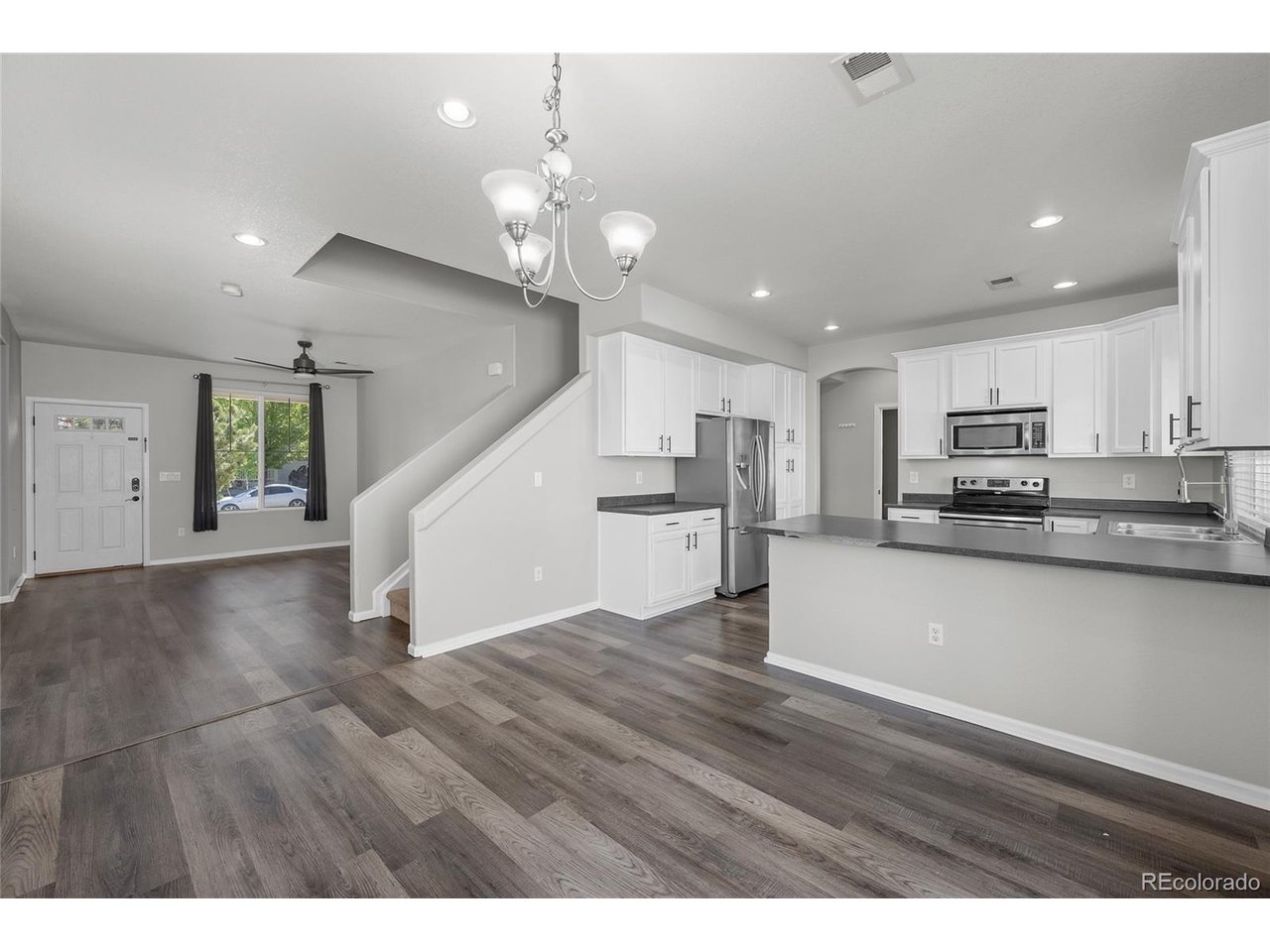 1975 Morningview Ln
