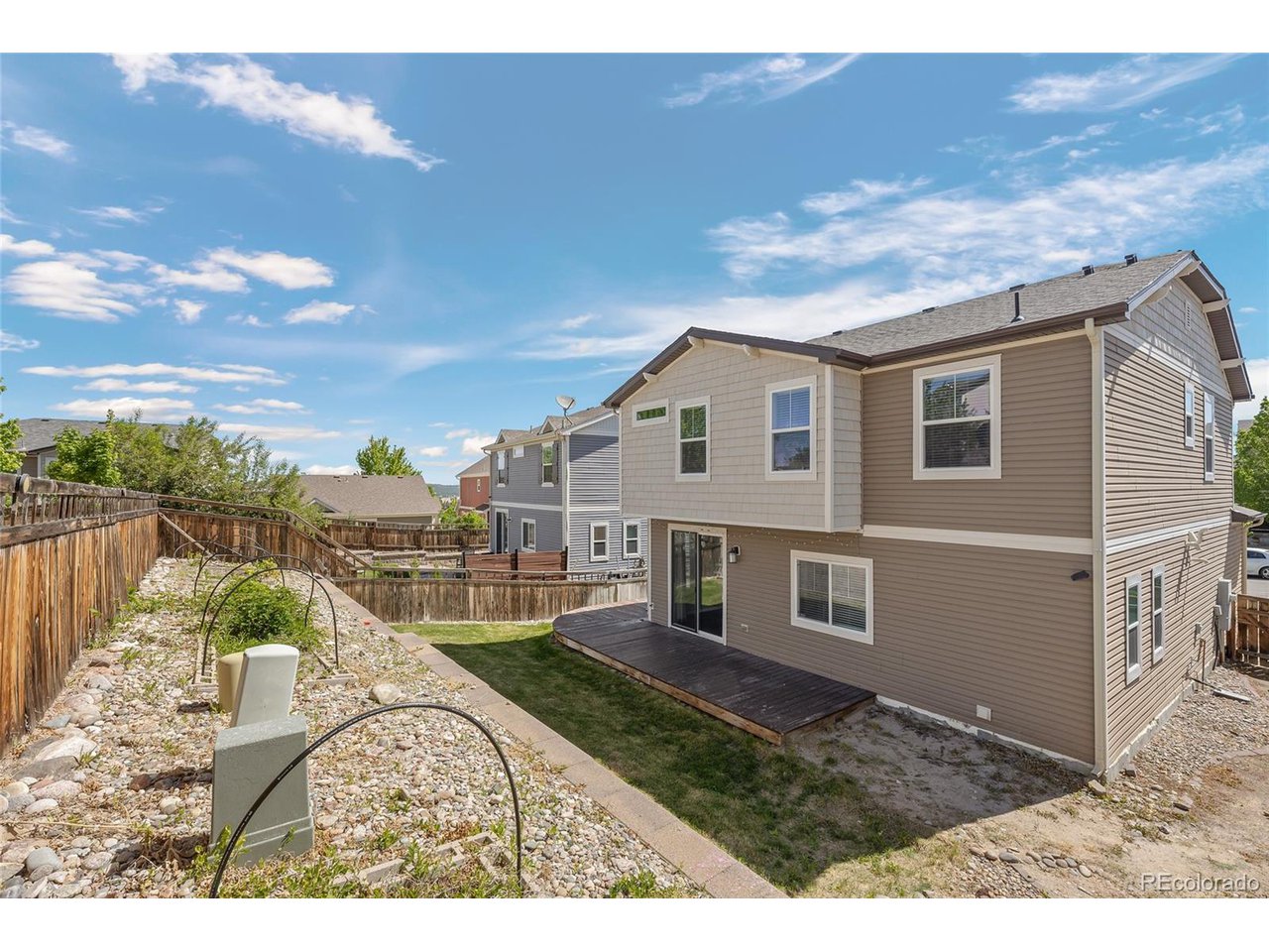 1975 Morningview Ln