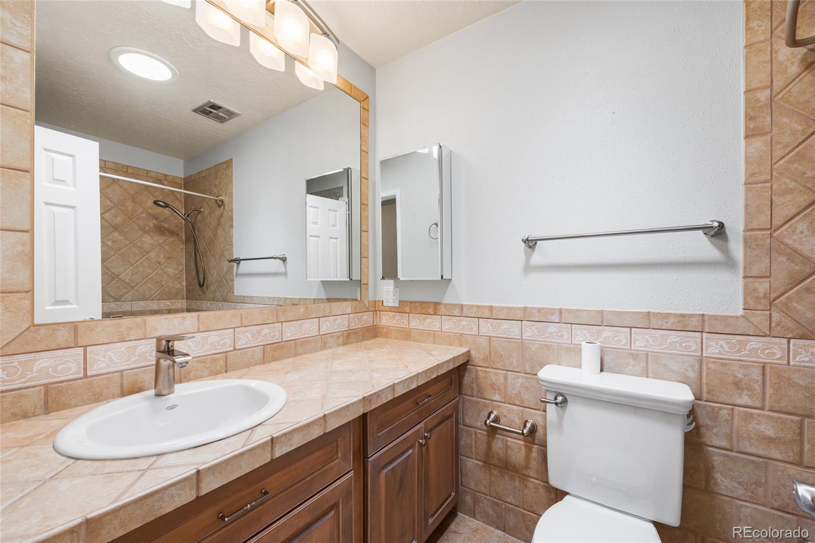 6300 W Mansfield Avenue Unit: 70