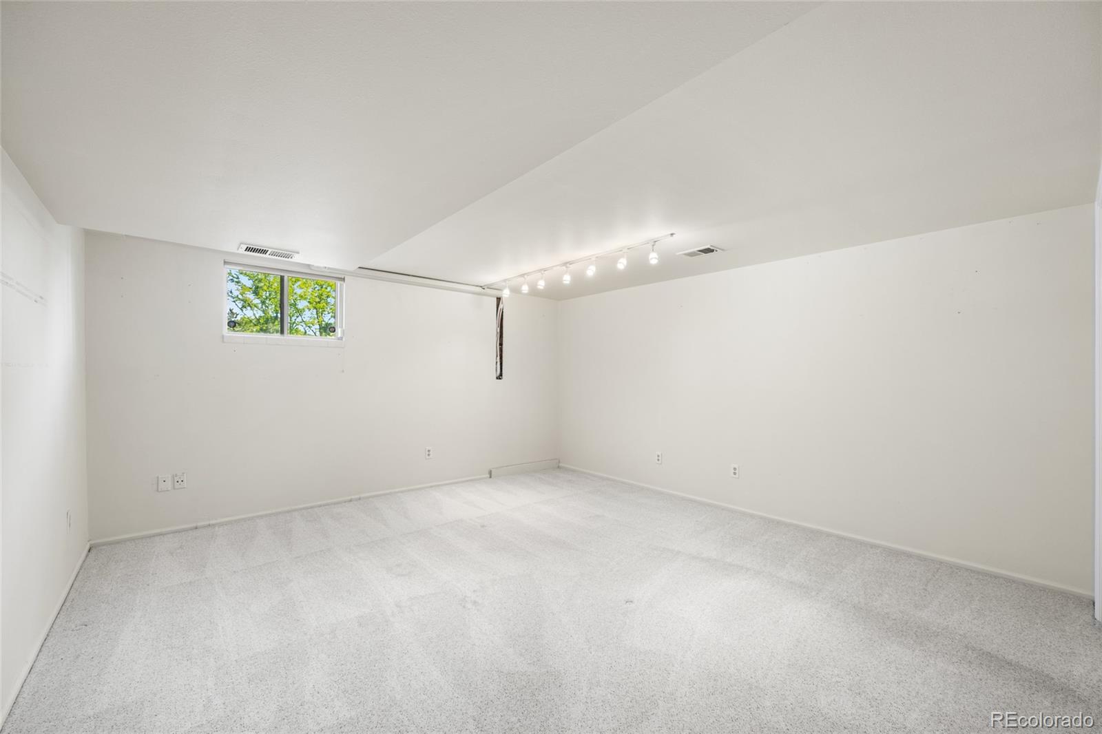 6300 W Mansfield Avenue Unit: 70