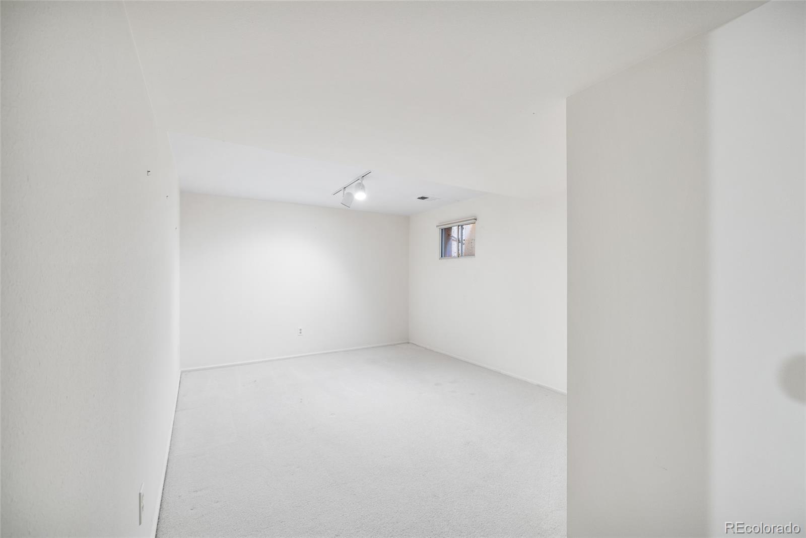6300 W Mansfield Avenue Unit: 70