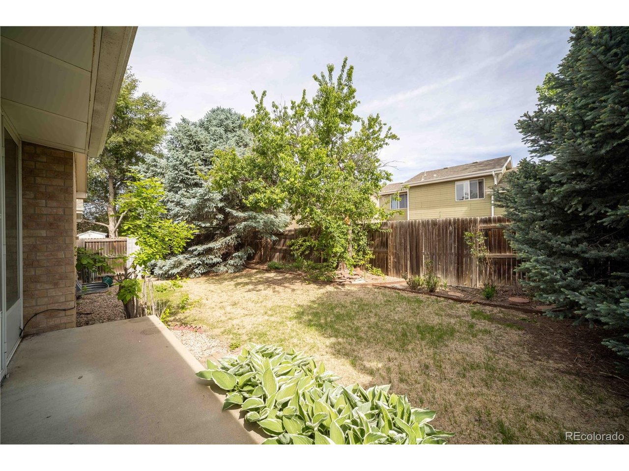 2871 Elaine Dr