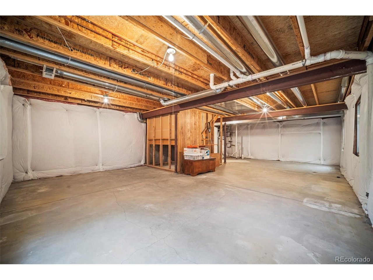 2871 Elaine Dr