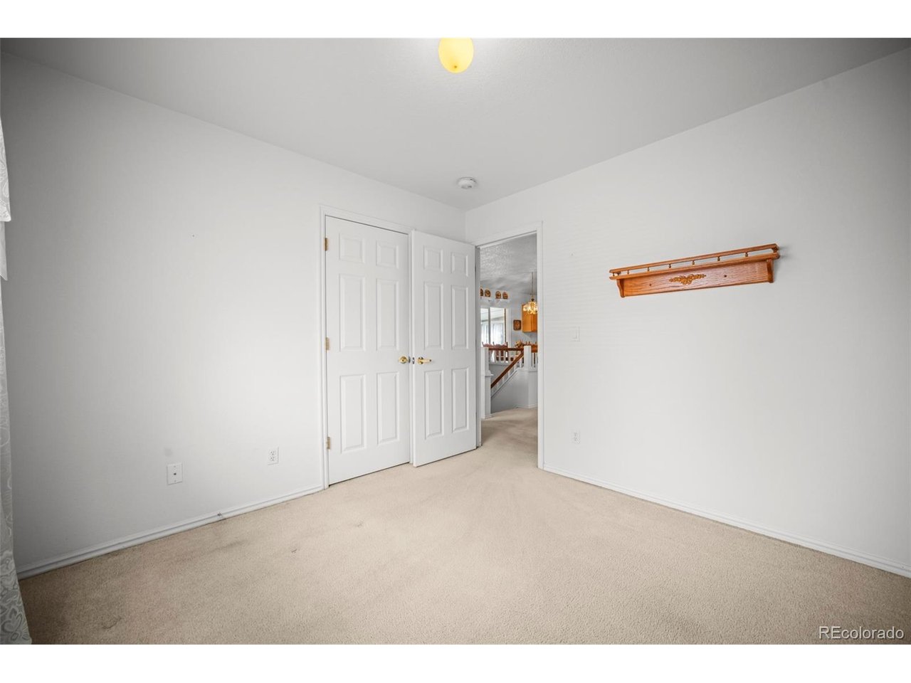 2871 Elaine Dr