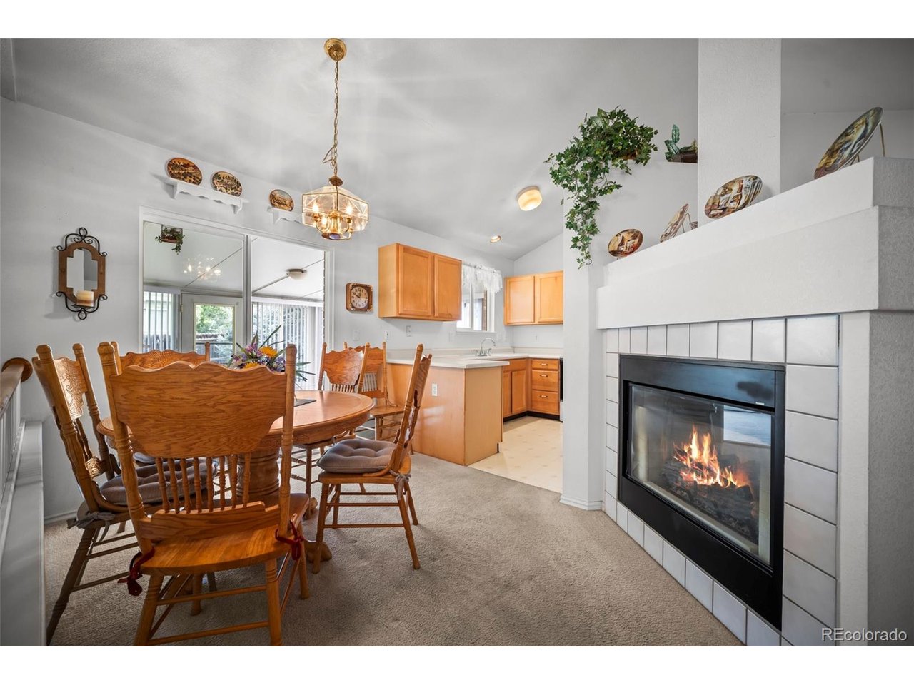 2871 Elaine Dr