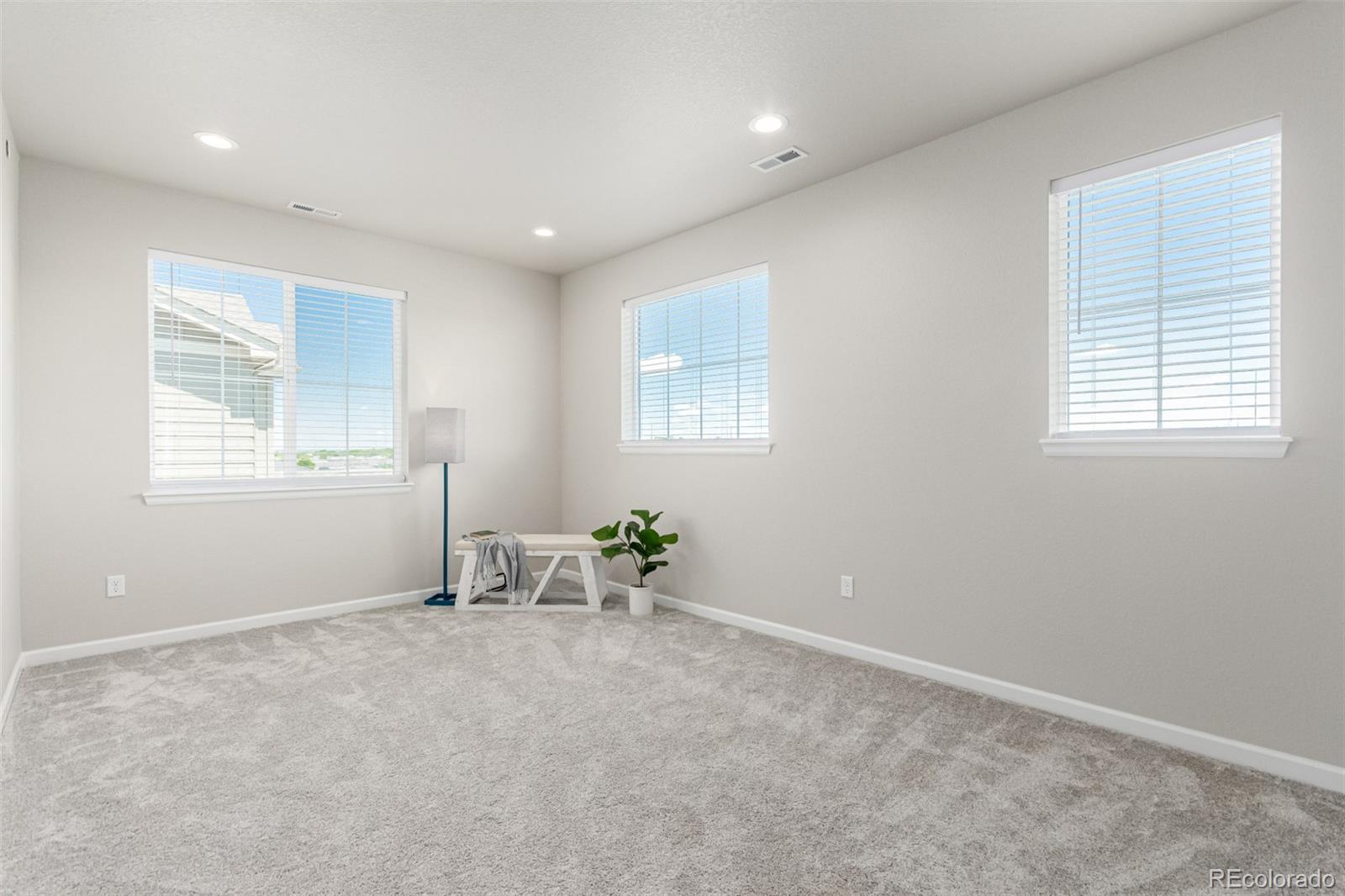 12941 Delaware Street