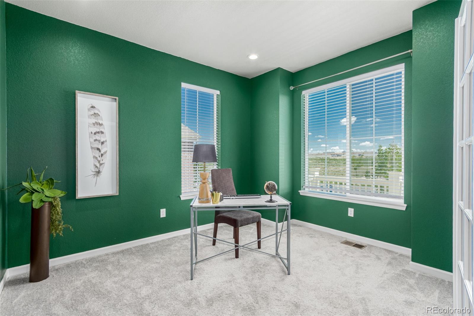 12941 Delaware Street