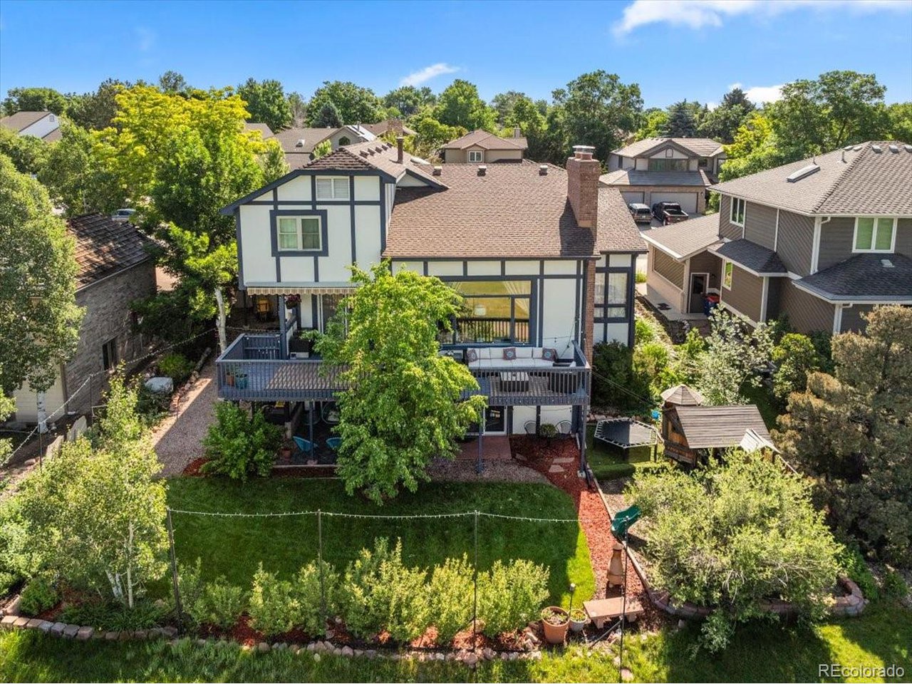 1175 Oakhurst Dr