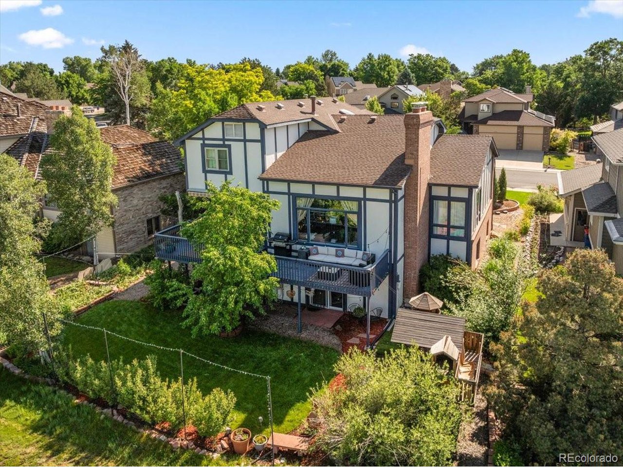 1175 Oakhurst Dr