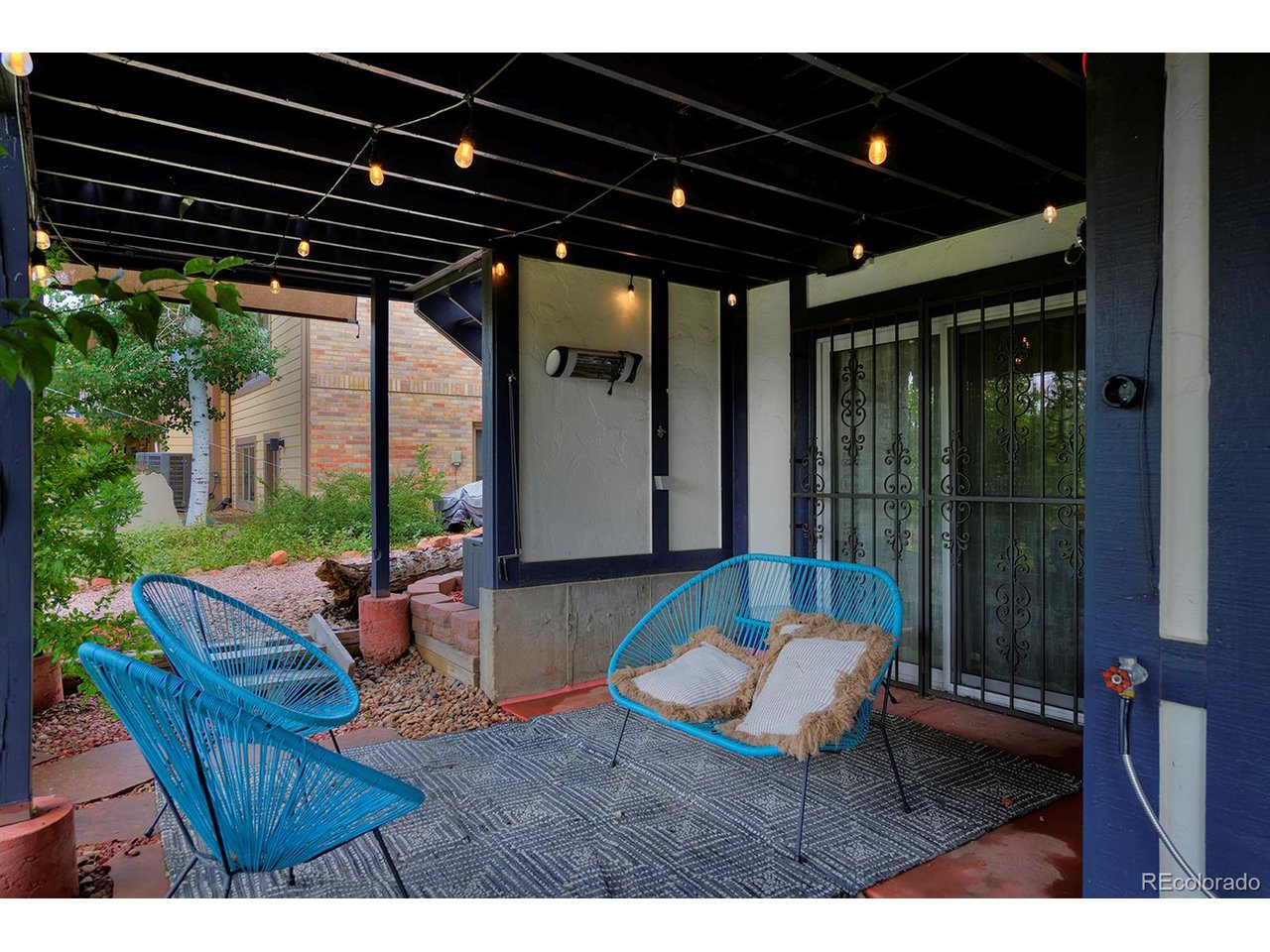 1175 Oakhurst Dr