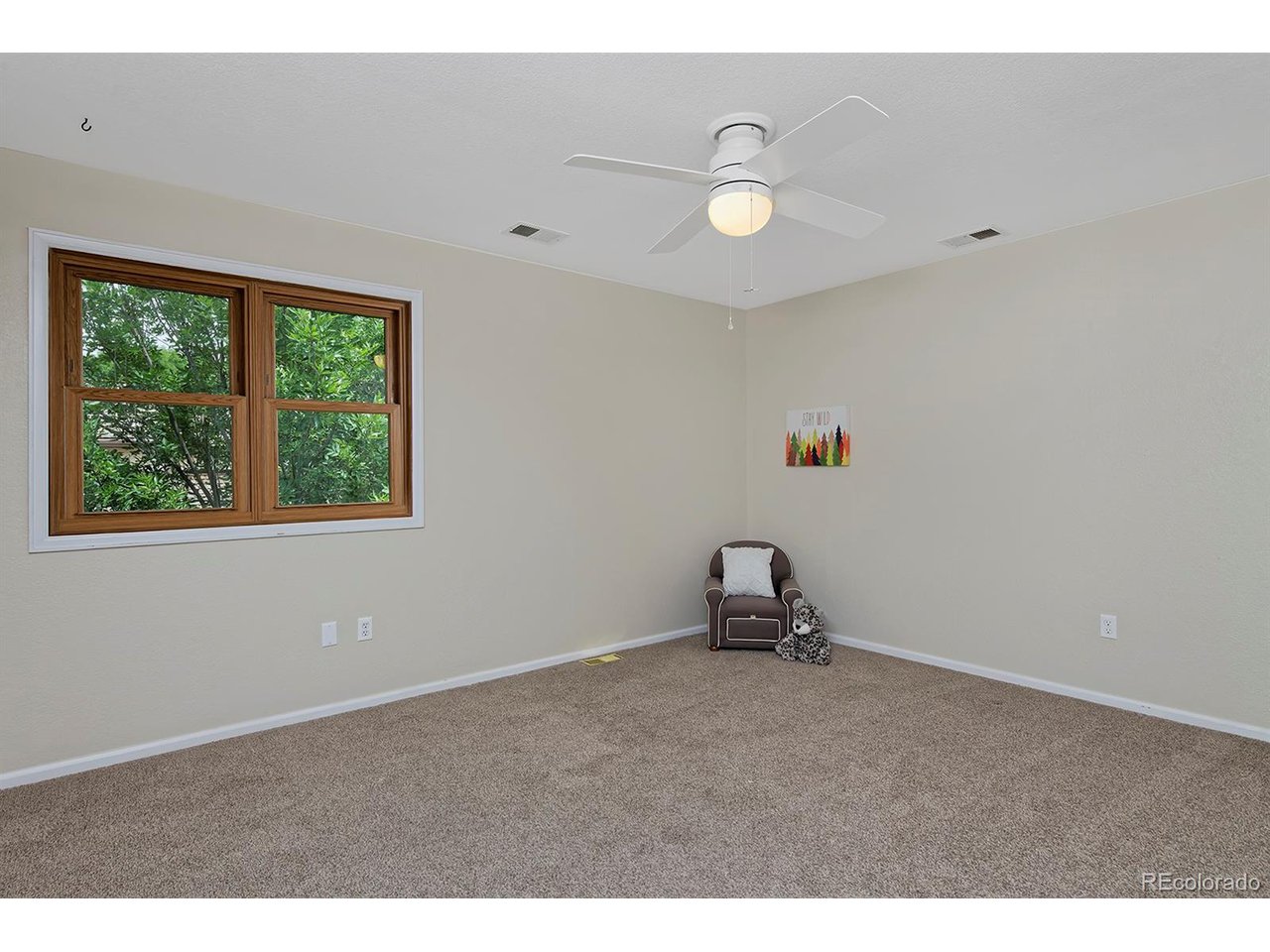 1175 Oakhurst Dr