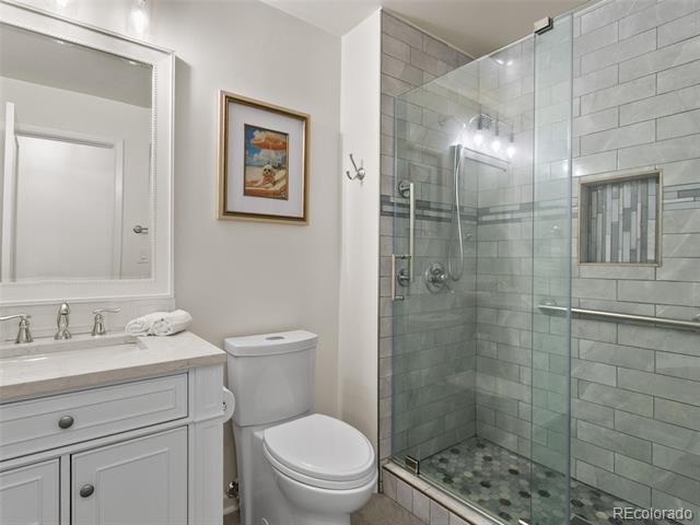 207 Short Place