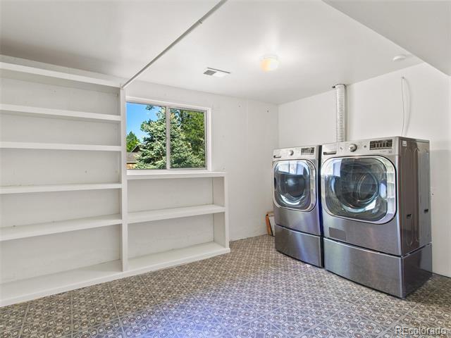 207 Short Place