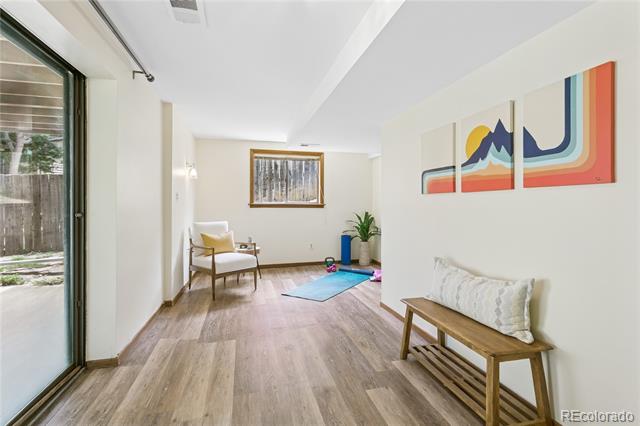 207 Short Place