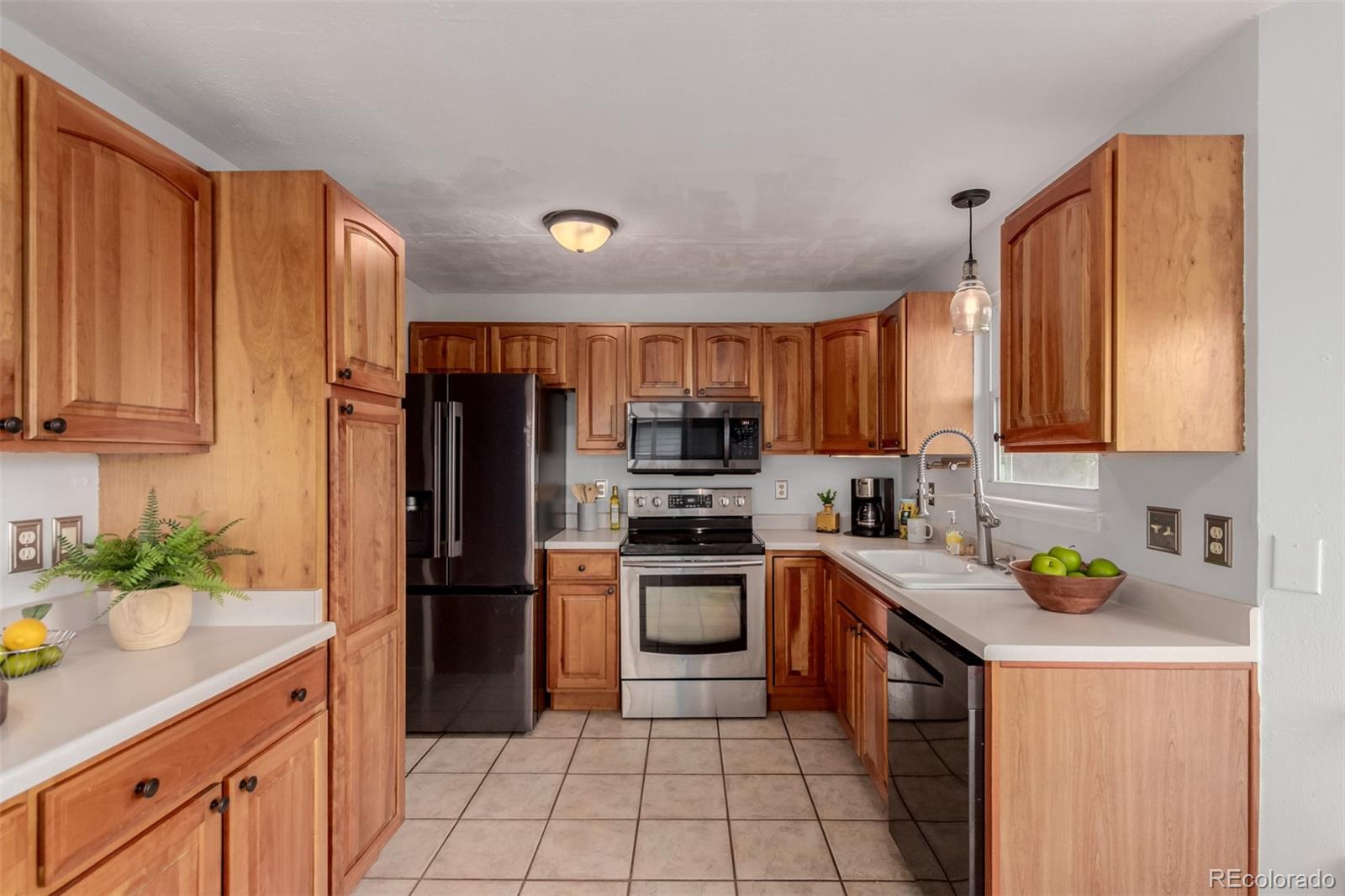 17324 E Wagon Trail Parkway