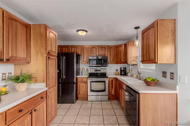 17324 E Wagon Trail Parkway