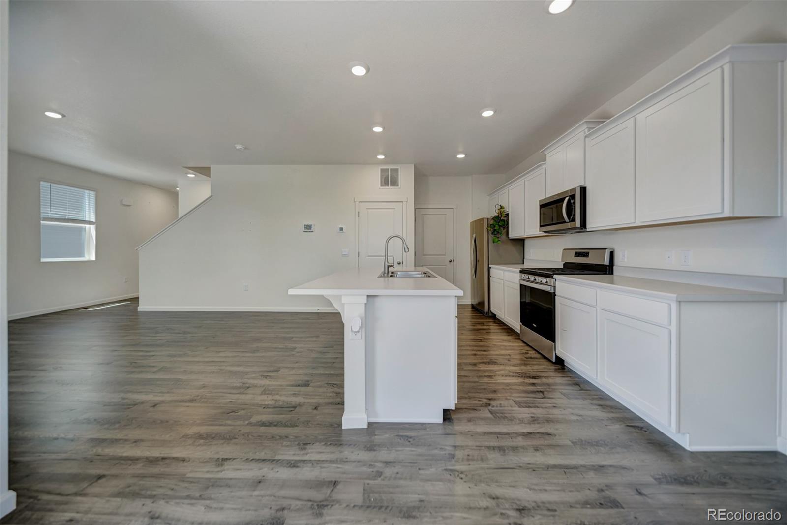 502 Ledge Street