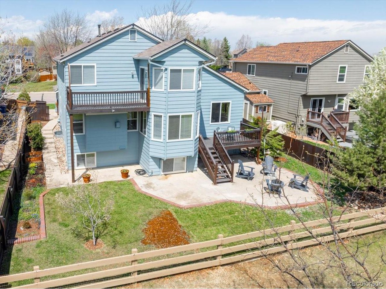 1889 Wilson Cir