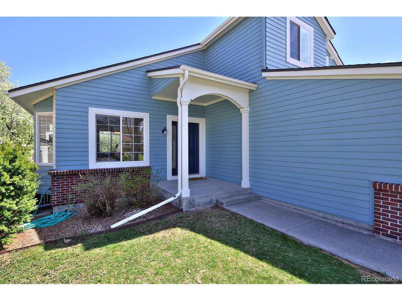 1889 Wilson Cir
