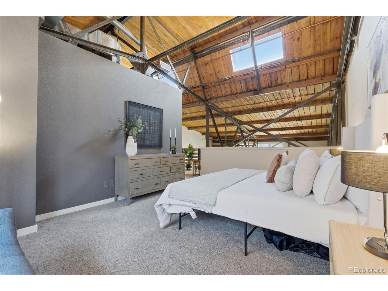 3033 Blake St 124