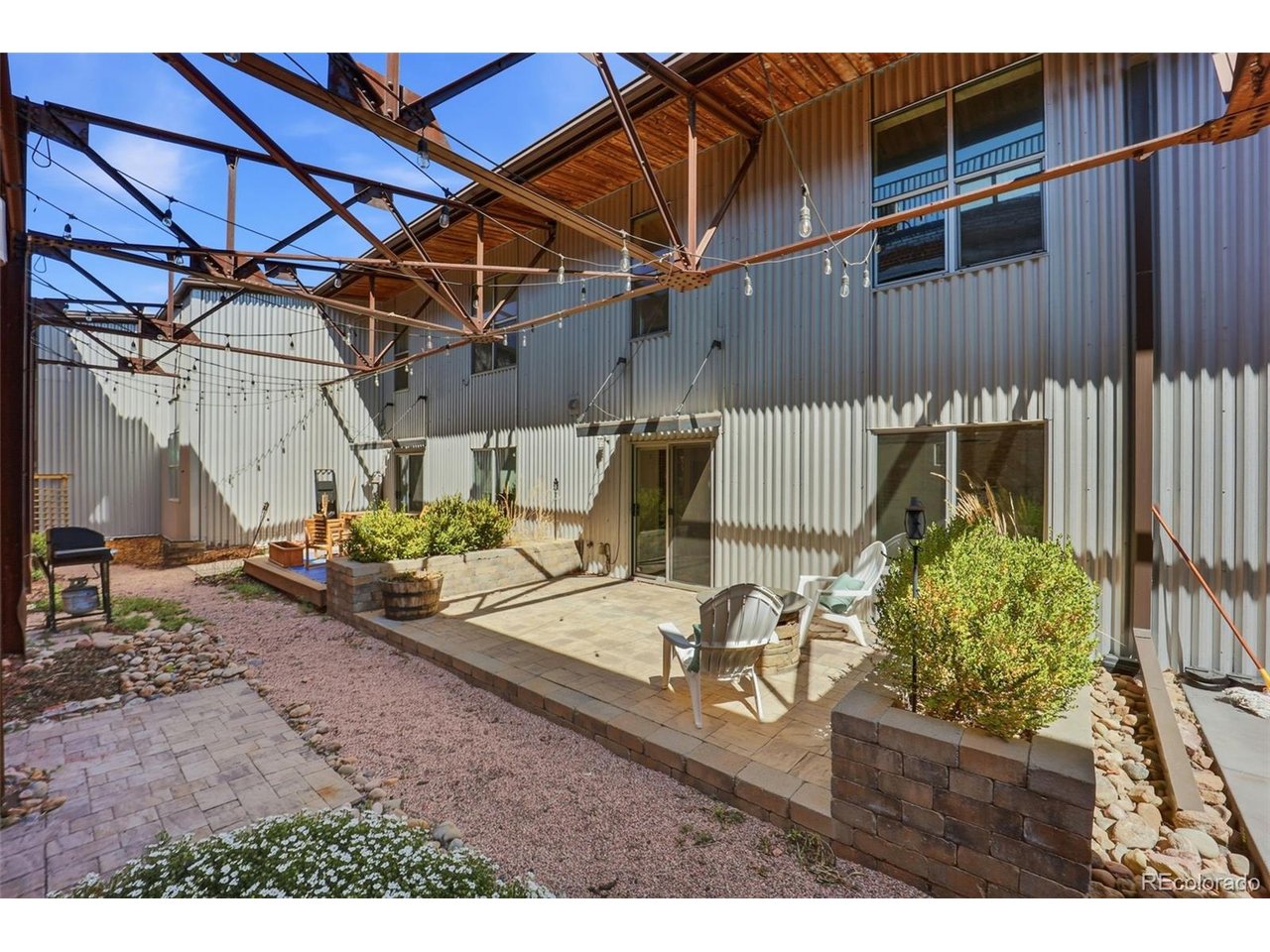 3033 Blake St 124