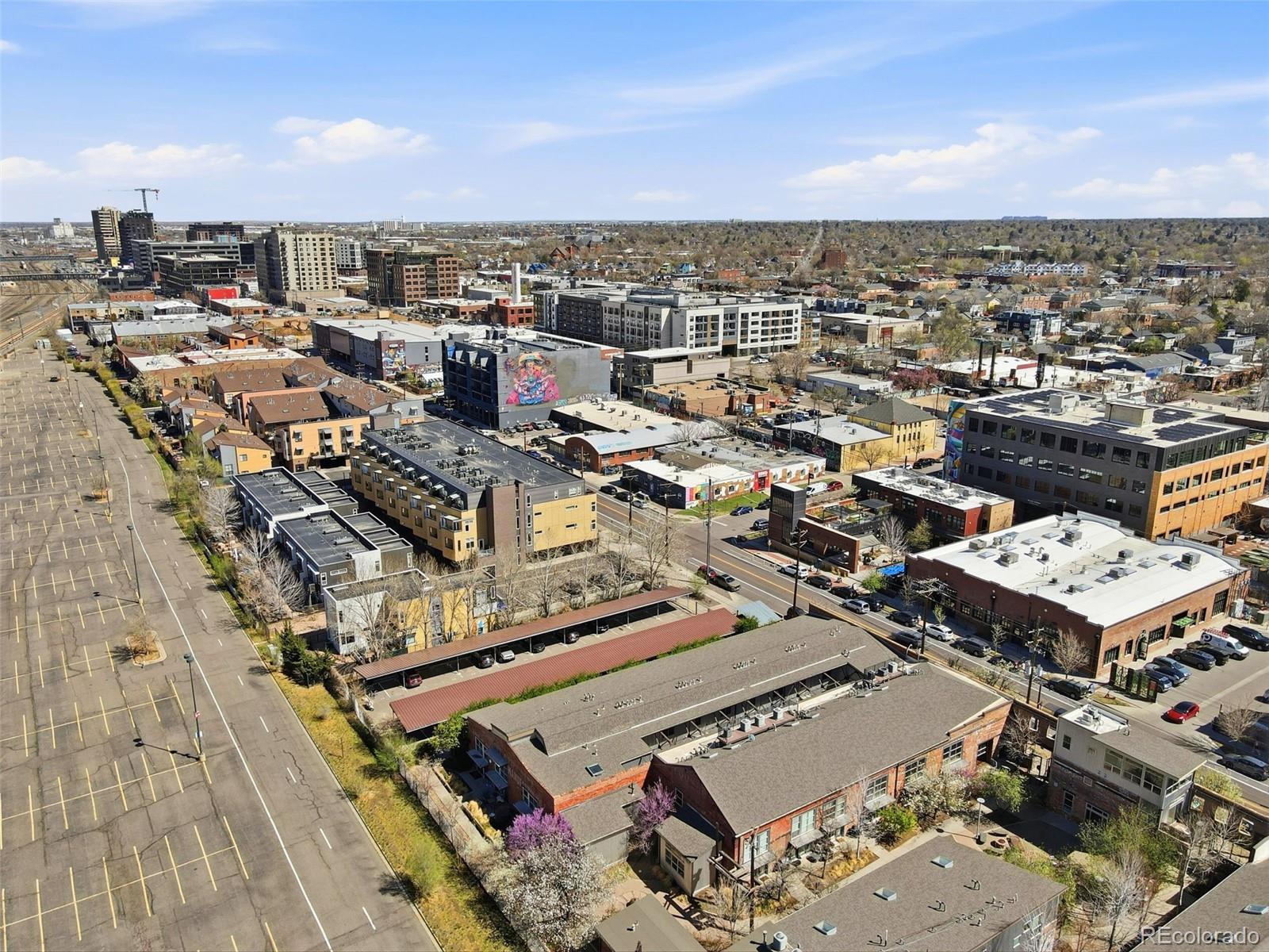 3033 Blake Street Unit: 124