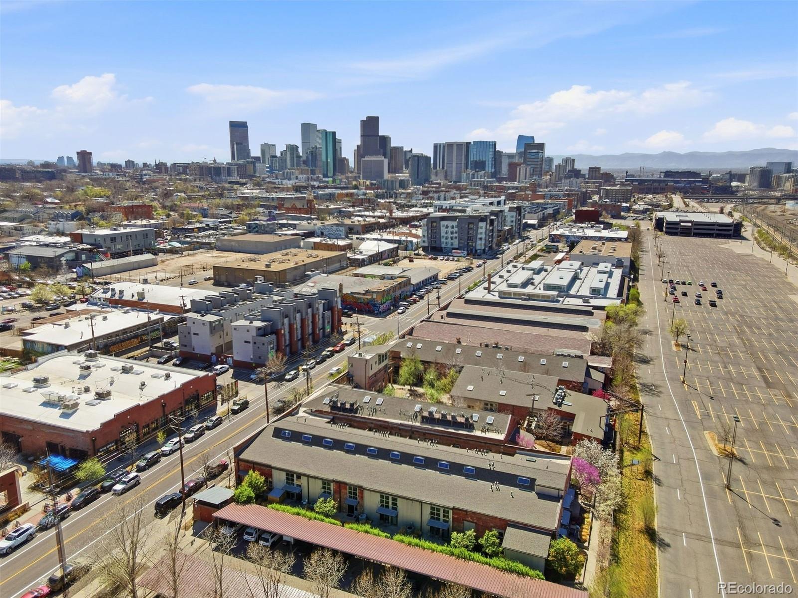 3033 Blake Street Unit: 124