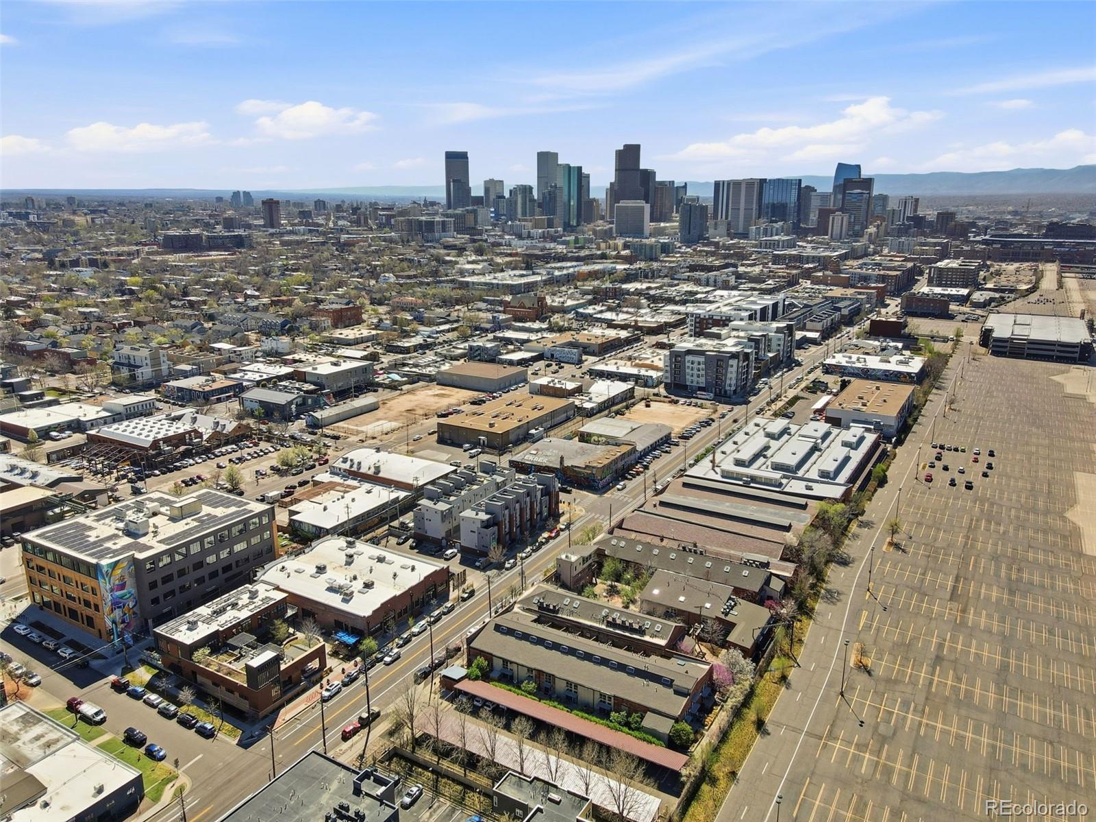 3033 Blake Street Unit: 124