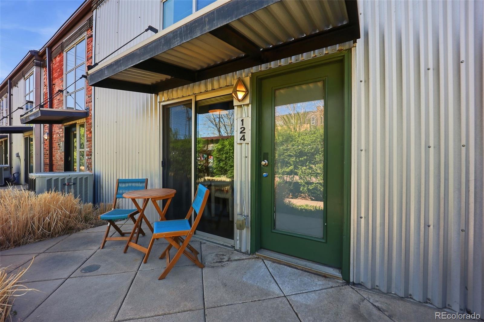 3033 Blake Street Unit: 124