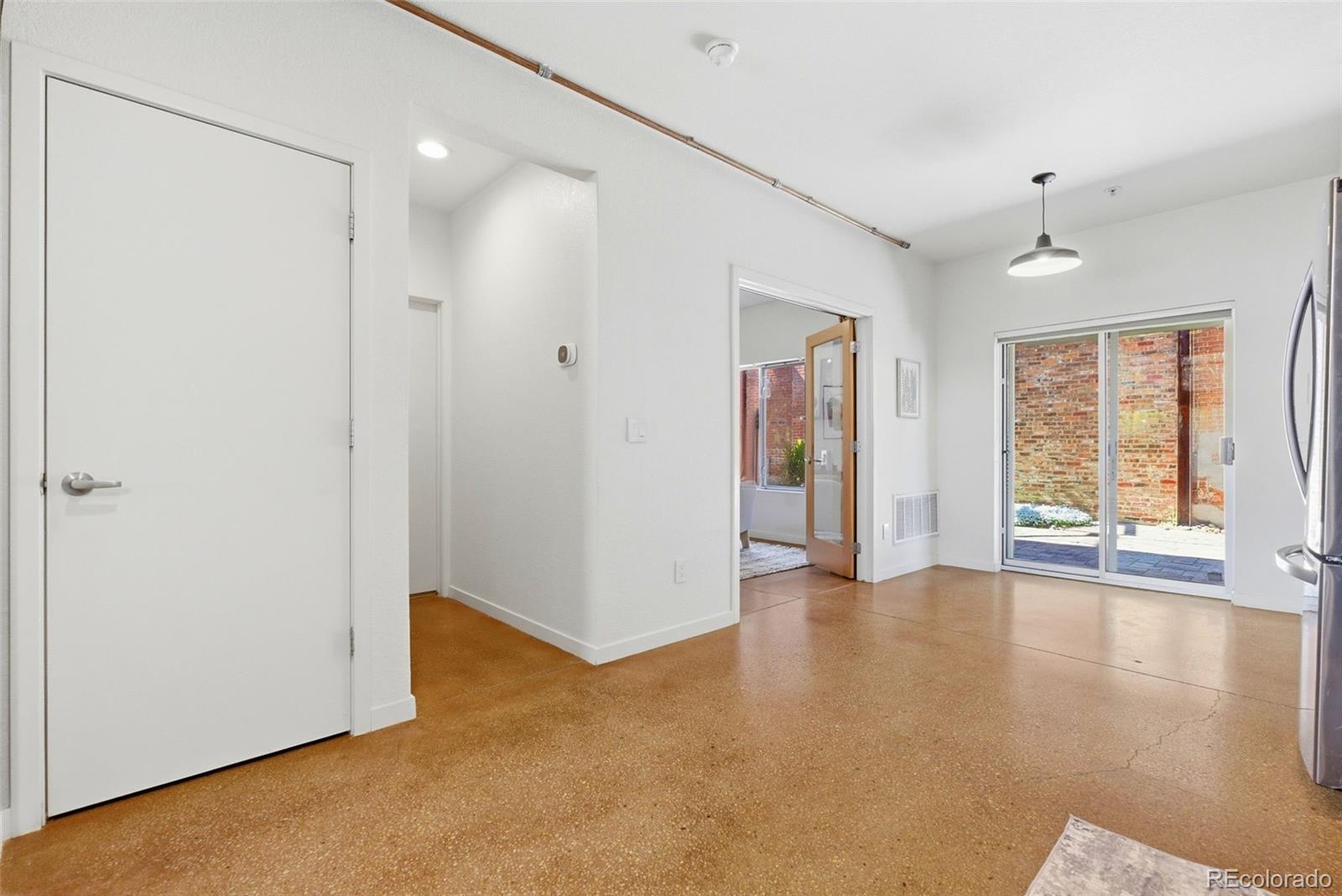 3033 Blake Street Unit: 124