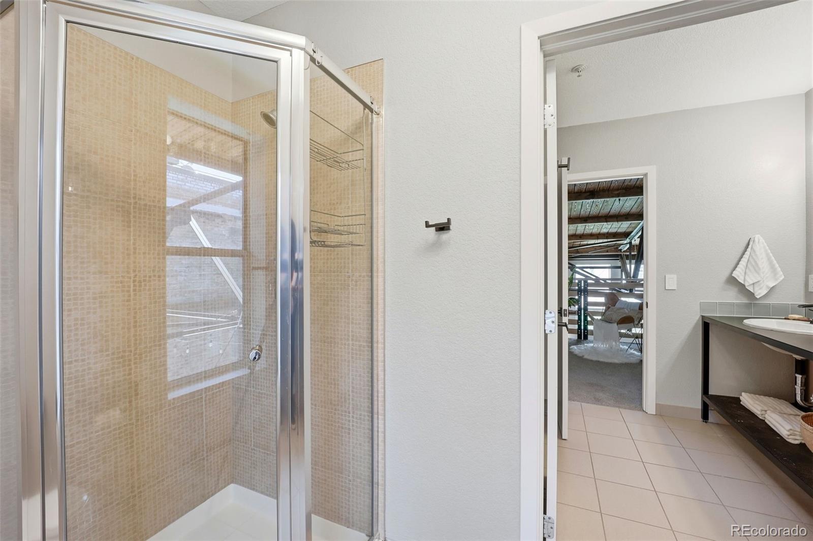 3033 Blake Street Unit: 124