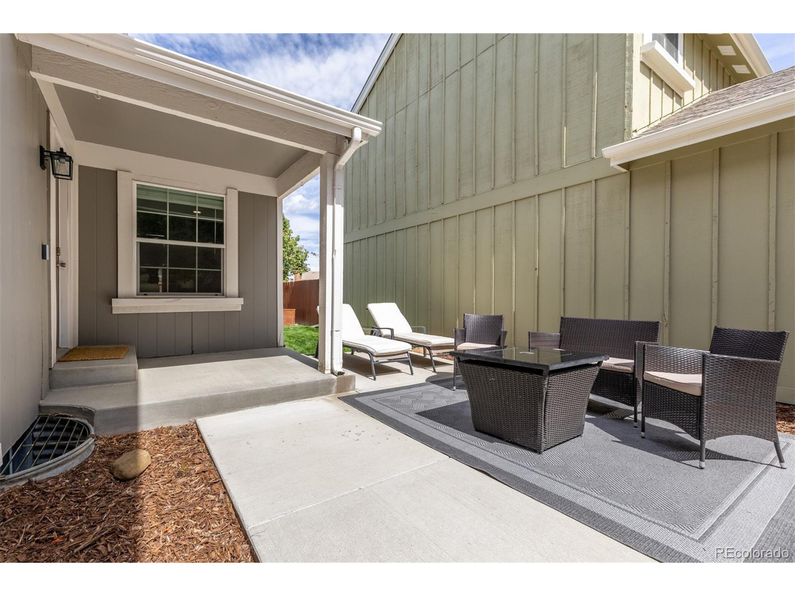 8752 Independence Way