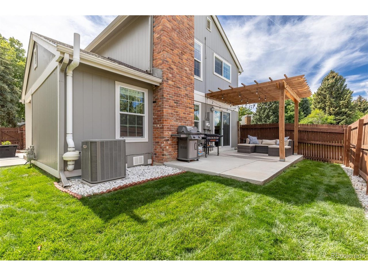 8752 Independence Way