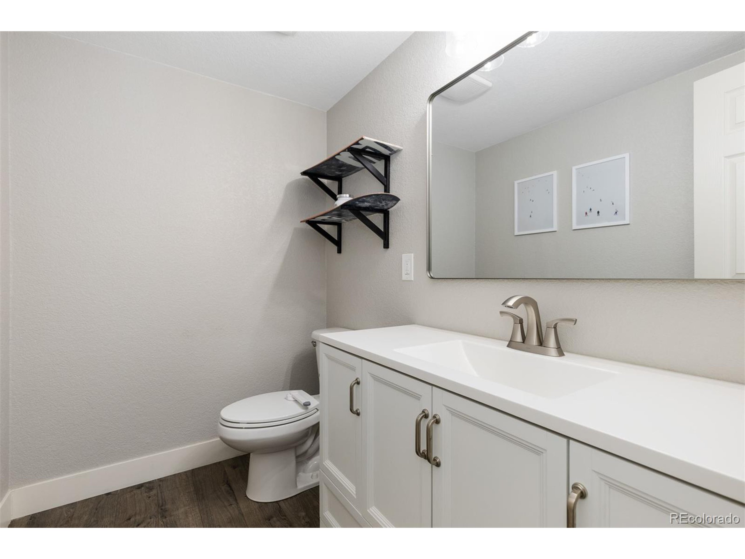 8752 Independence Way