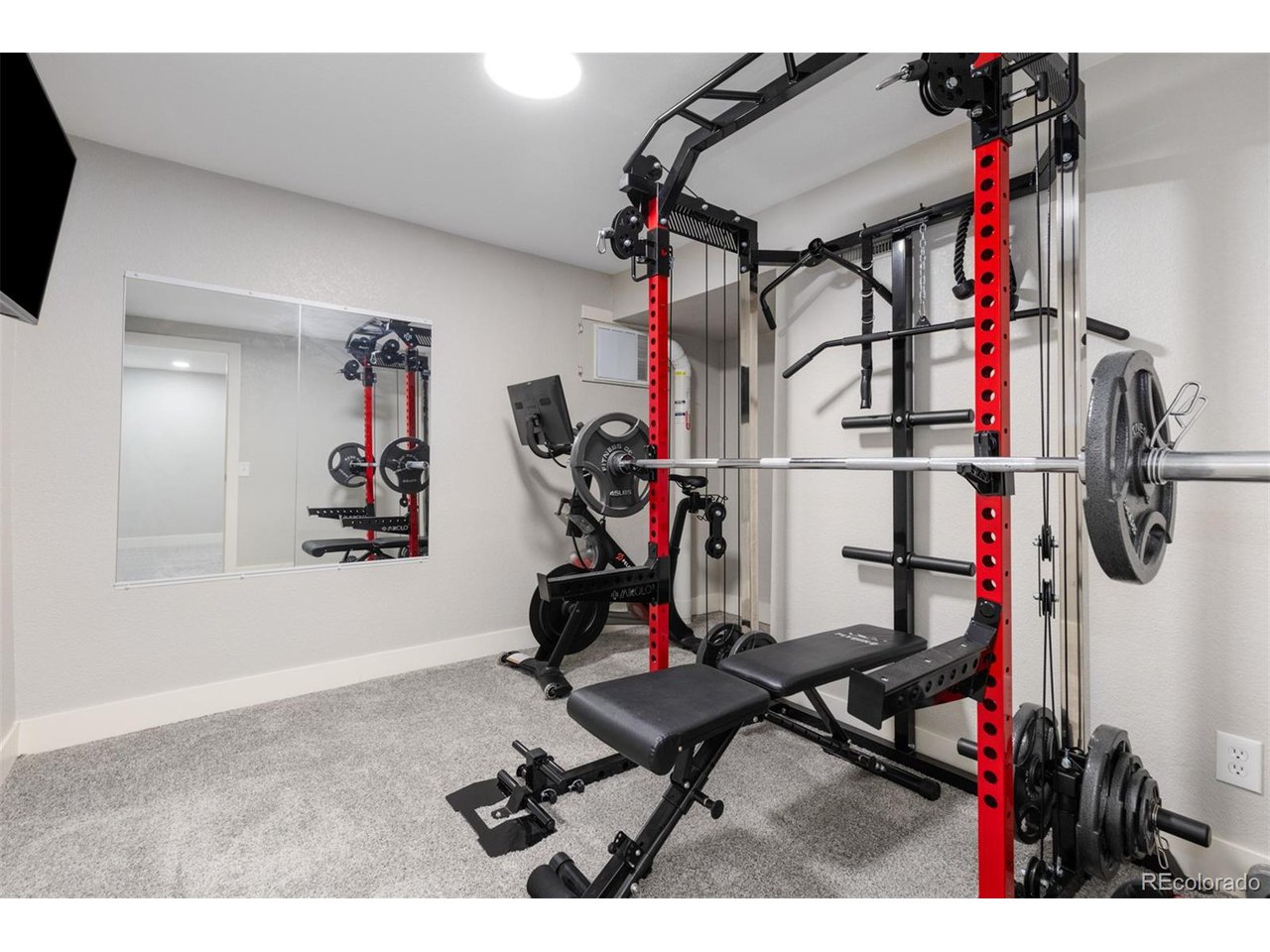 8752 Independence Way