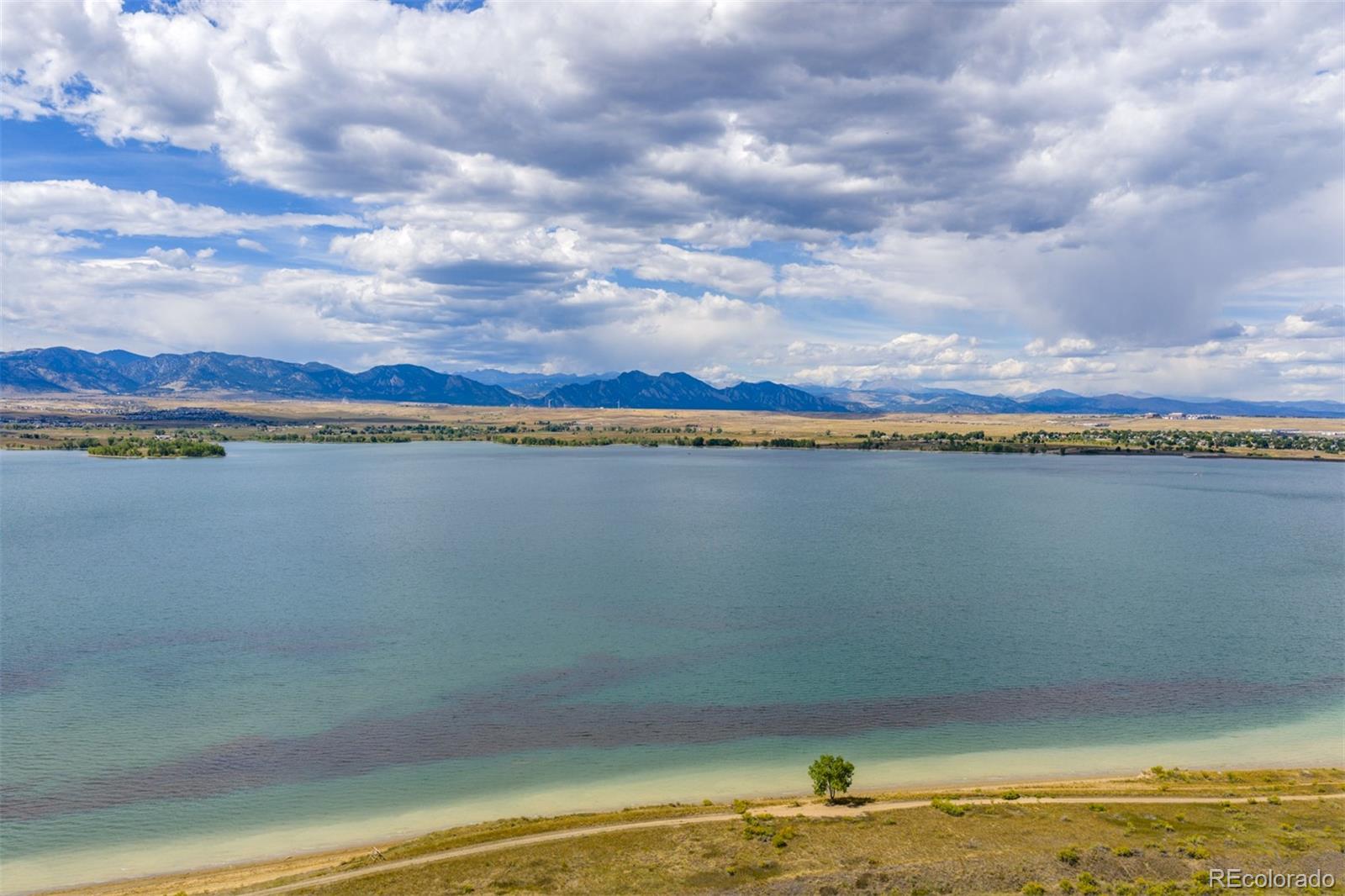 8752 Independence Way