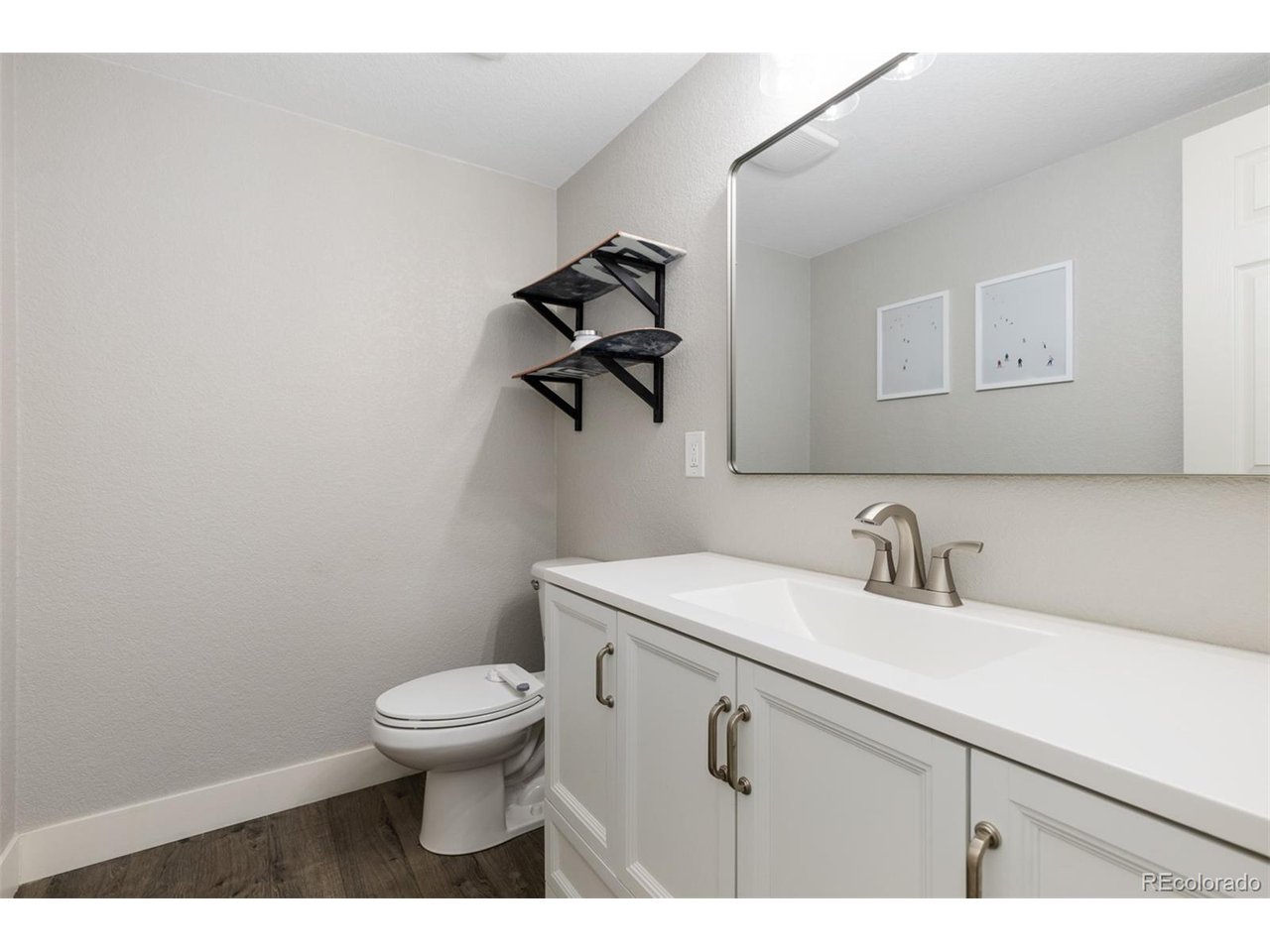 8752 Independence Way