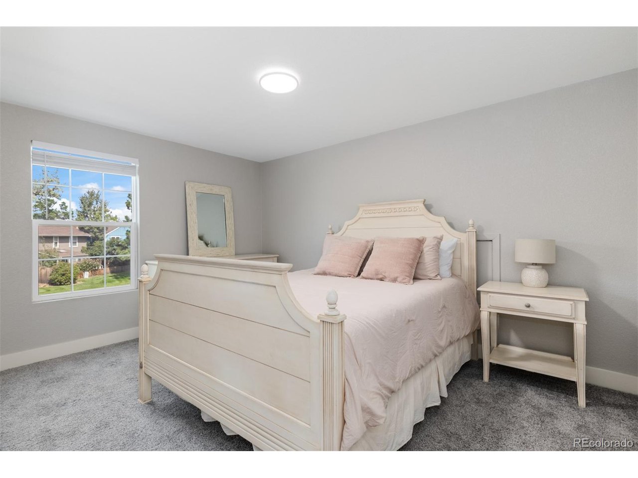 8752 Independence Way