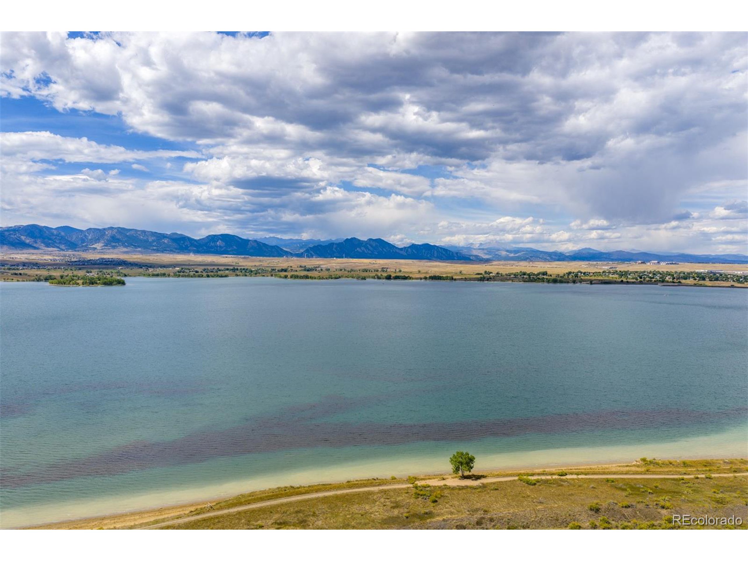 8752 Independence Way