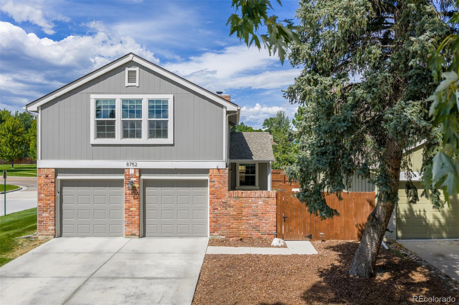 8752 Independence Way