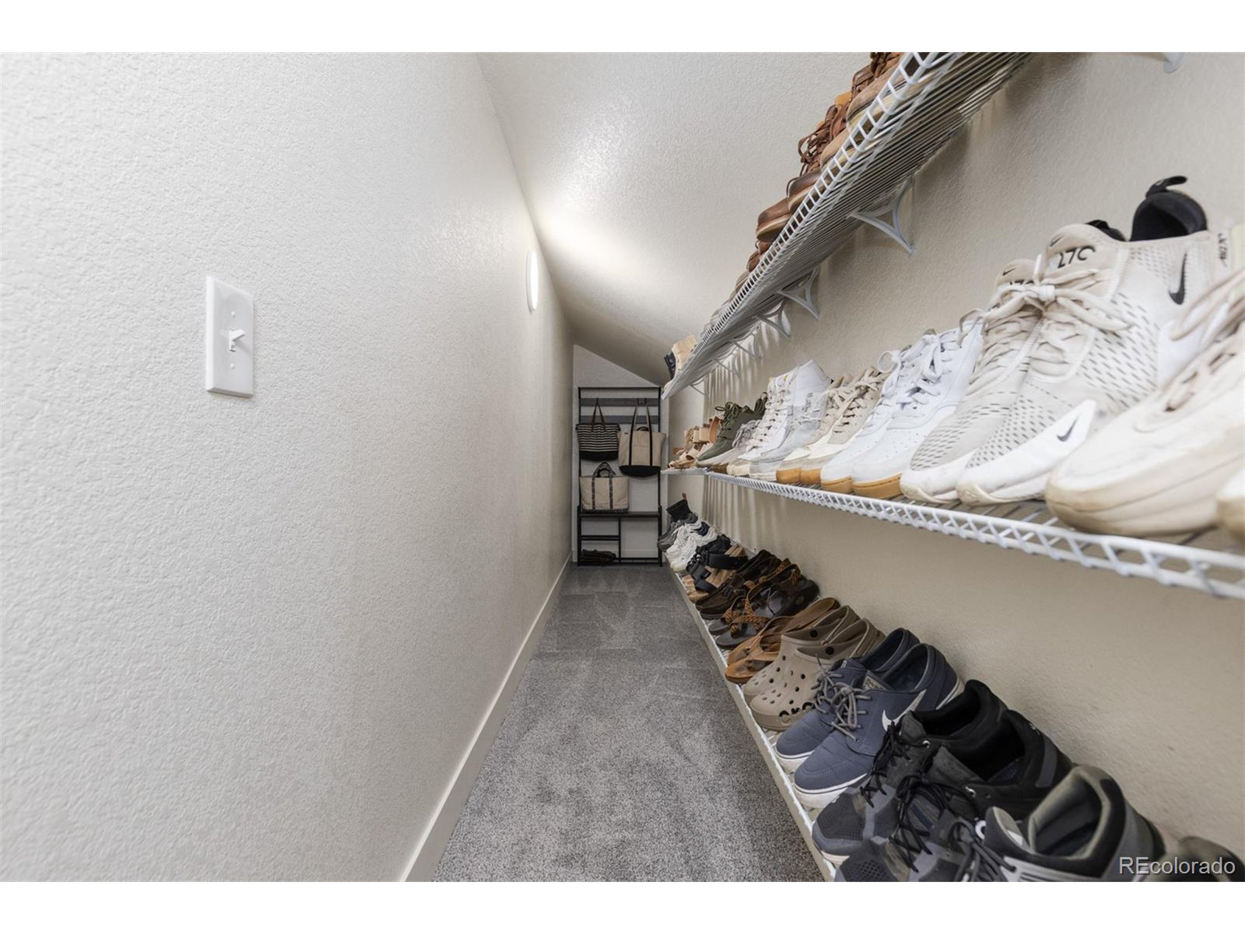 8752 Independence Way