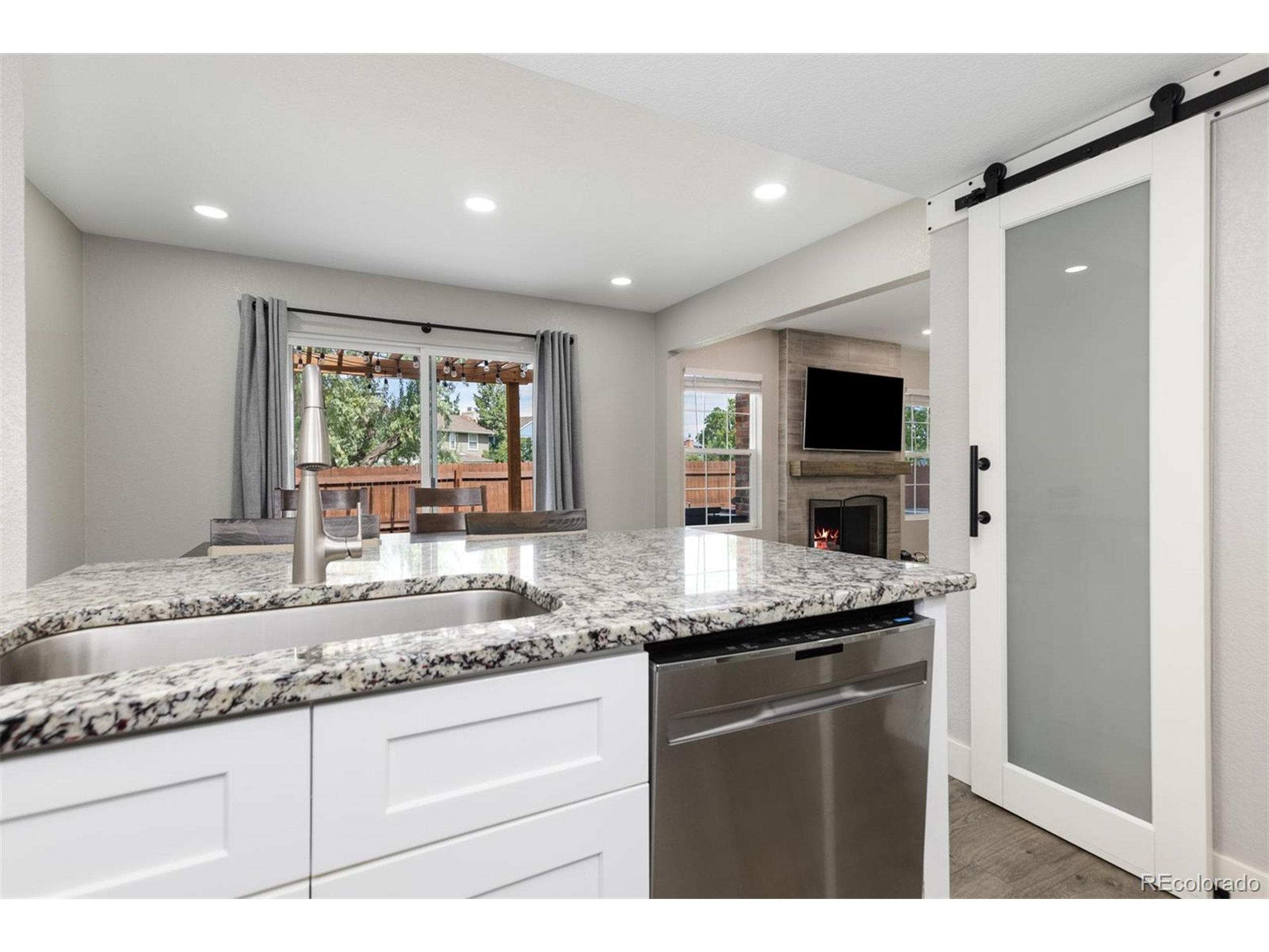 8752 Independence Way