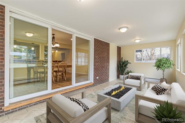 8185 Sunset Drive