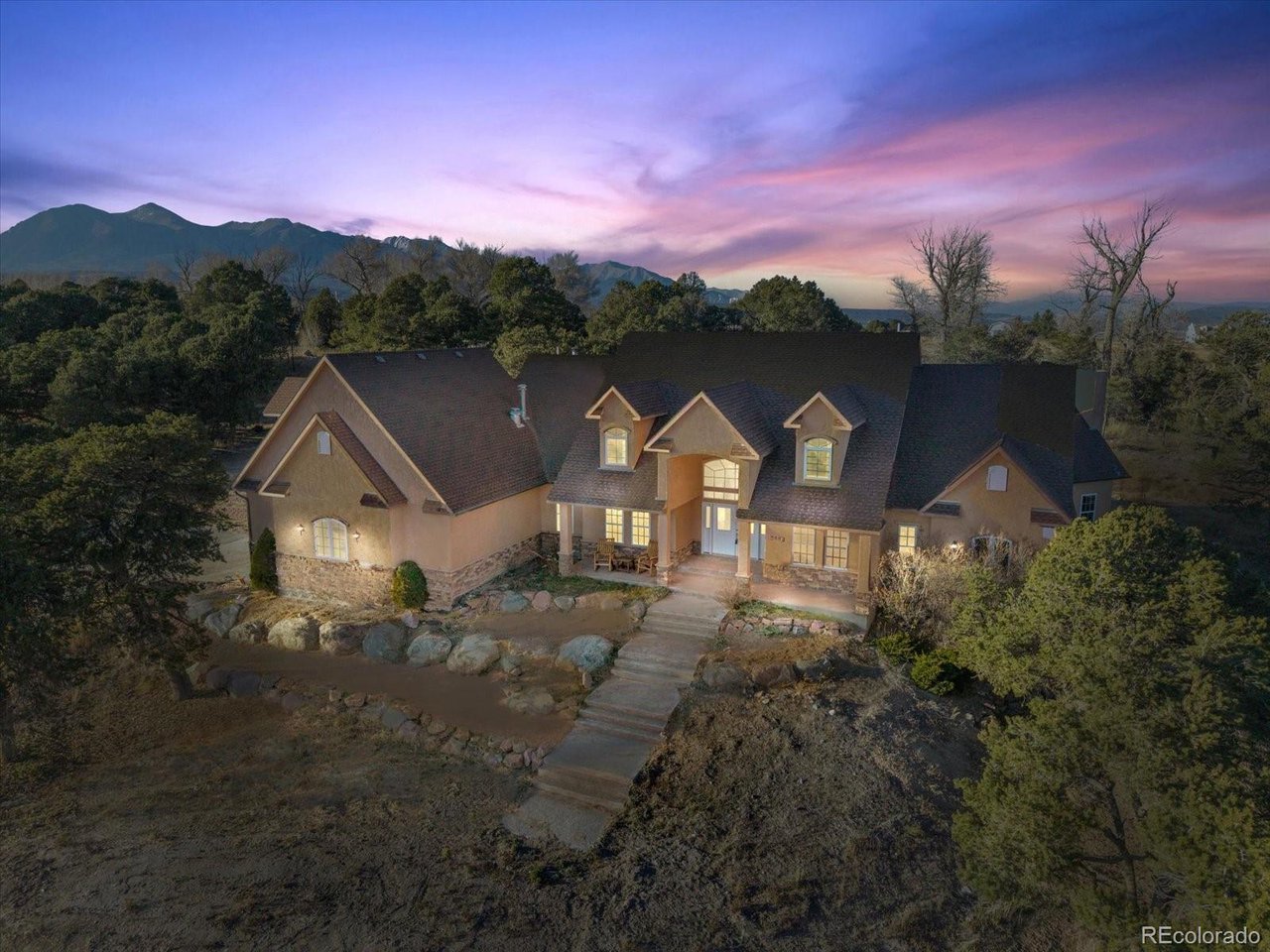 8557 Mountain View Farms Ln