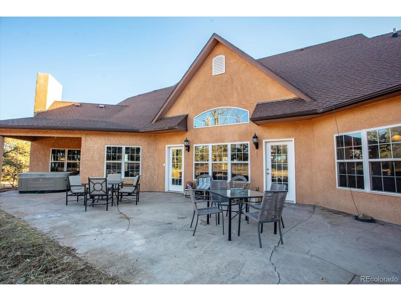 8557 Mountain View Farms Ln