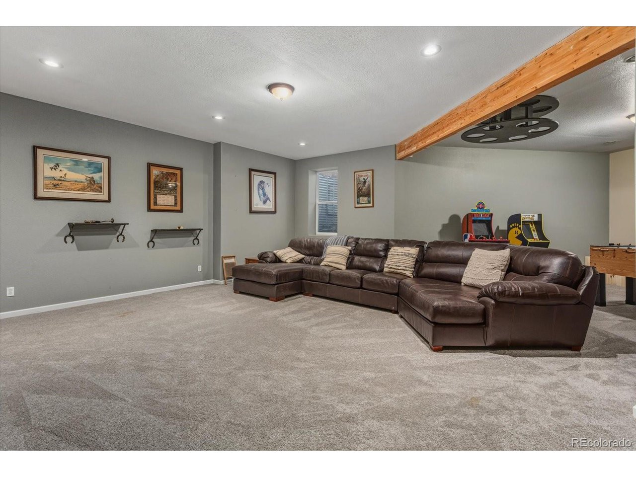 8557 Mountain View Farms Ln