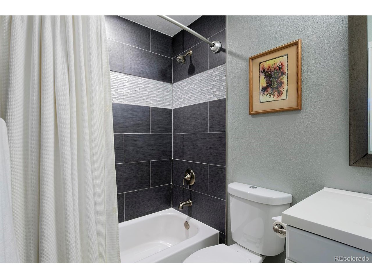 401 E Geneseo St A
